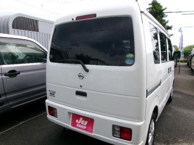 NV100クリッパーDX 4WD 660 5Dr