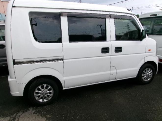 NV100クリッパーDX 4WD 660 5Dr