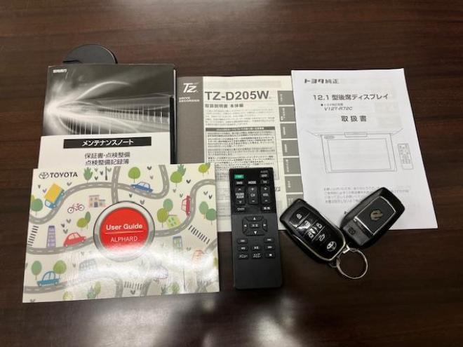 アルファードハイブリッド　Ｚ　現行型　本州仕入　ワンオーナー　寒冷地仕様　フルモデリスタスポイラー＆マフラー　左右独立ムーンルーフ　純正１８インチＡＷ　ＴＯＹＯ製新品スタッドレスタイヤ付　両側パワースライドドア　パワーバックドア　純正ディスプレイオーディオナビ（フルセグ地デジ　Ｍｉｒａｃａｓｔ対応　Ｂｌｕｅｔｏｏｔｈ対応）＋バックカメラ　リアフリップダウンモニター　全方位カメラ　前後ドライブレコーダー　デジタルインナーミラー　純正ブラックレザーシート　２列目エグゼクティブシート 4WD 2500 5Dr