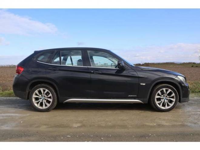 BMWX1 xドライブ 25i 4WD　検R8/7 正規輸入車 3000