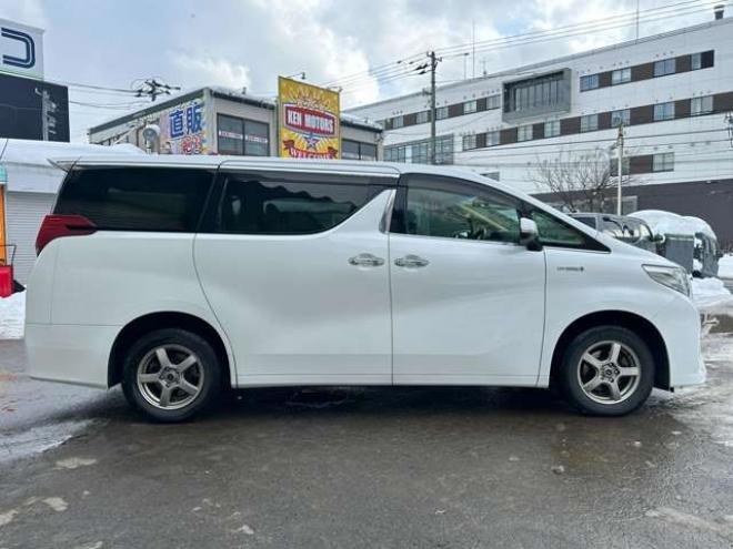 アルファードハイブリッド 2.5 X E-Four 4WD　社外ナビ/Bカメラ/ETC/後席モニタ/禁煙車 2500