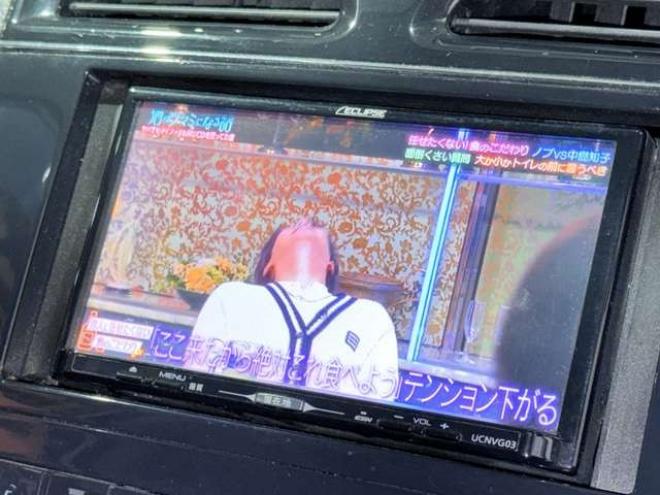 セレナ2.0 ハイウェイスター 4WD　下廻防錆TVナビBカメETC 2000