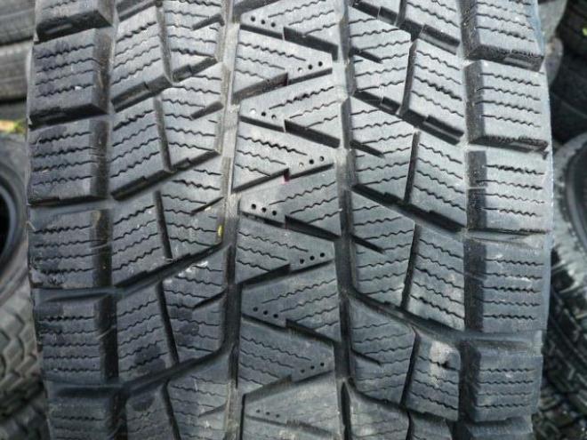 中古冬タイヤ 215/65-16 BS DM-V1