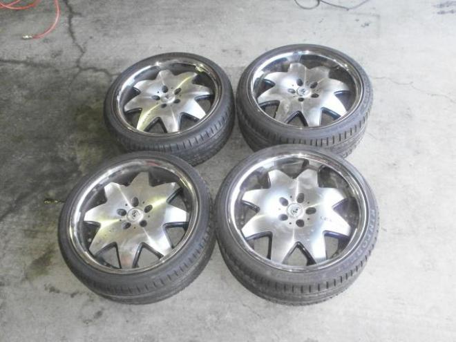 20×8.5J　10JJ 5H/112  ベンツ　アウディ　LEXAｎI２０インチ　タイヤセット