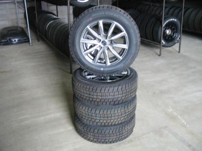 １５×６．５J ５H/１００ ４０ ダンロップ　ＷＭ０２　１９５/６５Ｒ１５　ホイール付　未走行