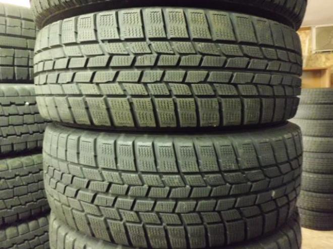 スタッドレス 205/60R16 グッドイアーアイスナビ 6