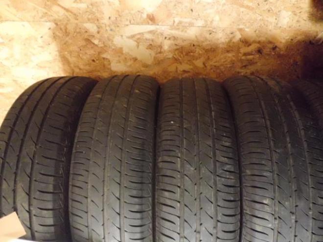 夏 185/70R14 トーヨー　ナノエナジー?