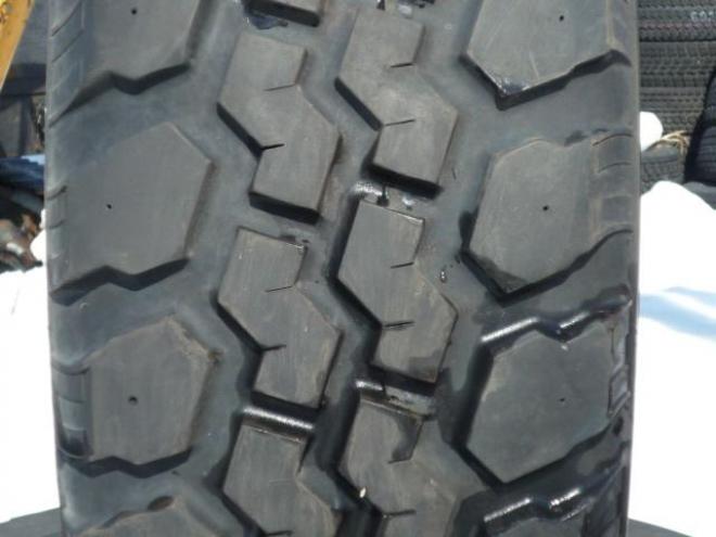 中古夏タイヤ　315/75/16LT mudstar