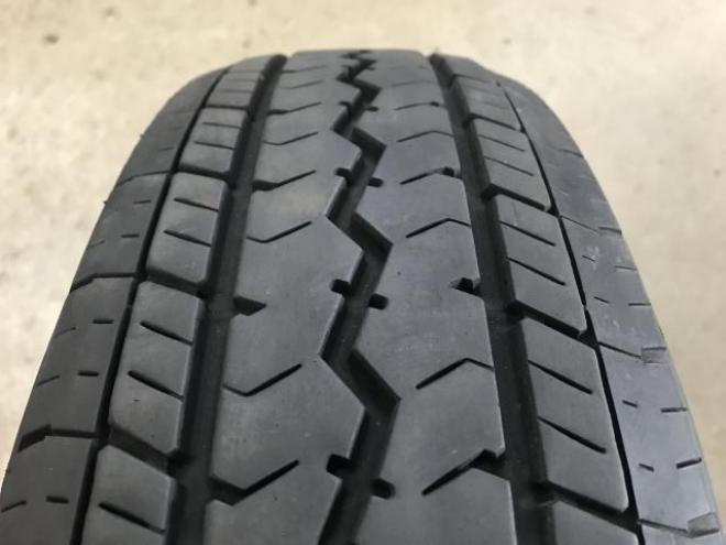 TOYO 195/80R15 107/105L LT