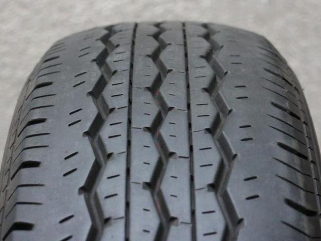 BS 195/80R15 107/105L LT