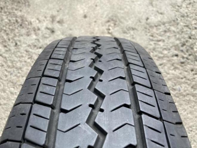 TOYO 195/80R15 107/105L LT 4本