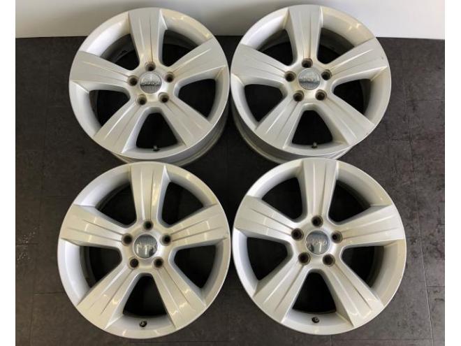 17×6.5J 5H/114.3 40 純正ホイール