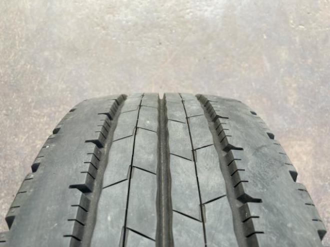 DUNLOP 225/70R16 117/115N LT 6本