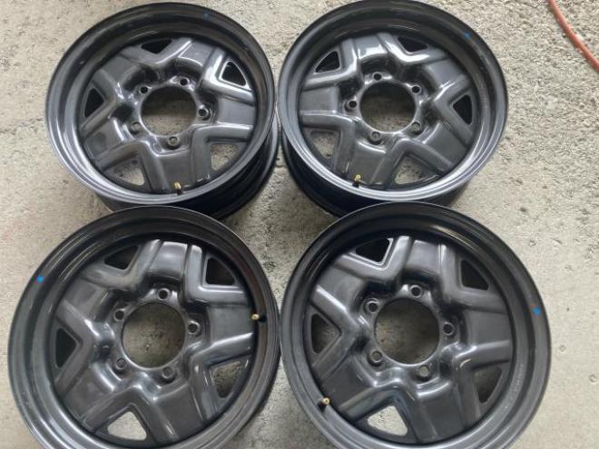 スズキ純正 JB64 スチールホイール 16×5.5J 5H 139.7PCD 4本