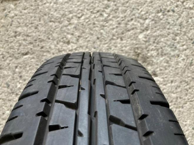 DUNLOP 195/80R15 107/105L LT 4本