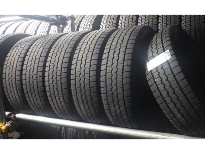 中古 DL LT03 205/70R16 111/109LT