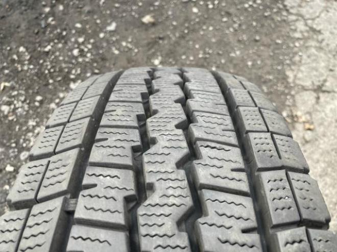 DUNLOP SV01 195/80R15 107/105L LT 4本