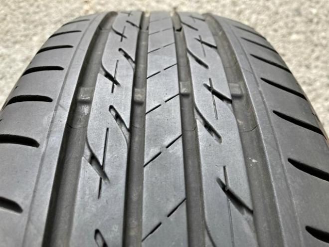 BS NEXTRY 185/60R15 4本