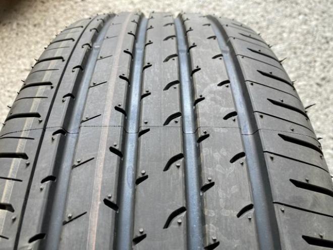 YOKOHAMA ADVAN 225/65R17 4本