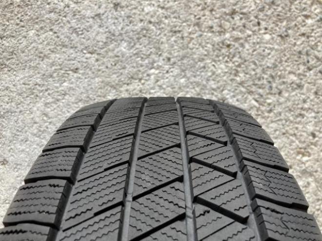 BS VRX3 215/65R16 4本